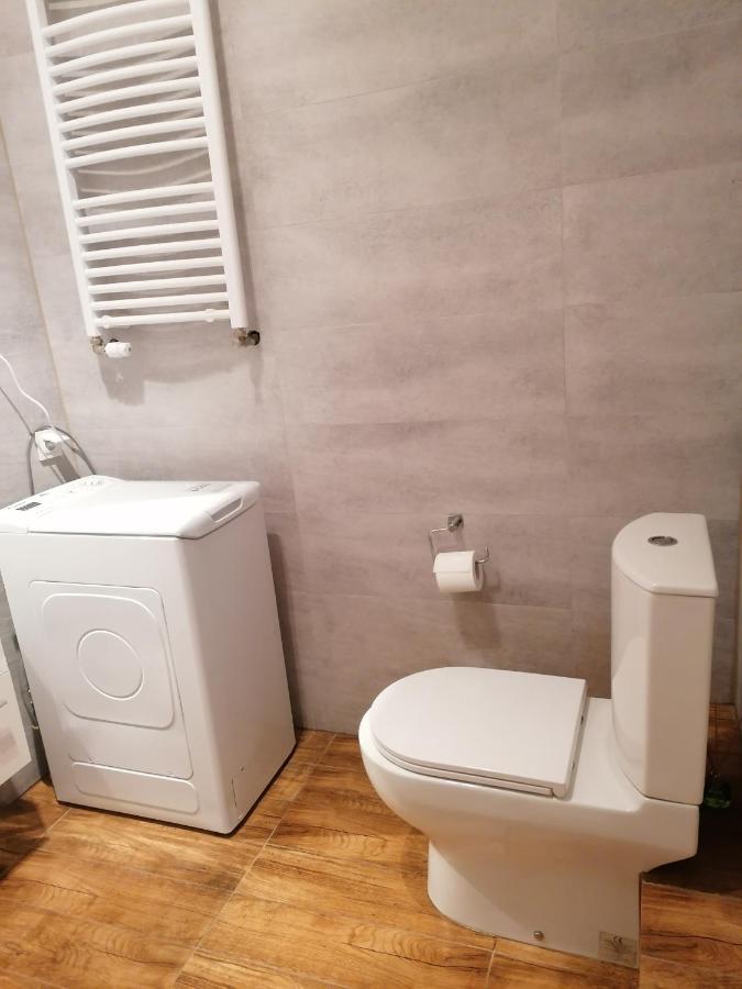 Hostel Tulip - Pokój 5 ze wspólną łazienką i kuchnią Szczecin Exterior foto
